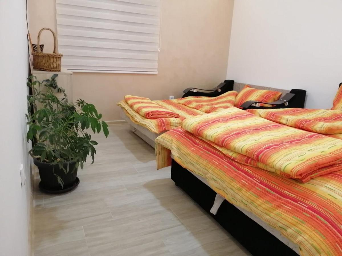 Uzicki-Konaci Apartment อูชิเซ ภายนอก รูปภาพ