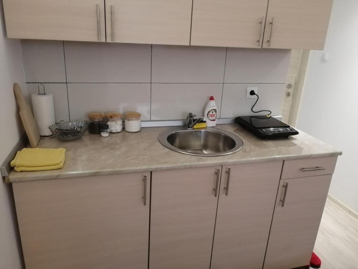 Uzicki-Konaci Apartment อูชิเซ ภายนอก รูปภาพ
